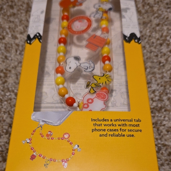 Peanuts Phone Accessories -  Magnetic Wallet And Wristlet - Picture 6 of 9